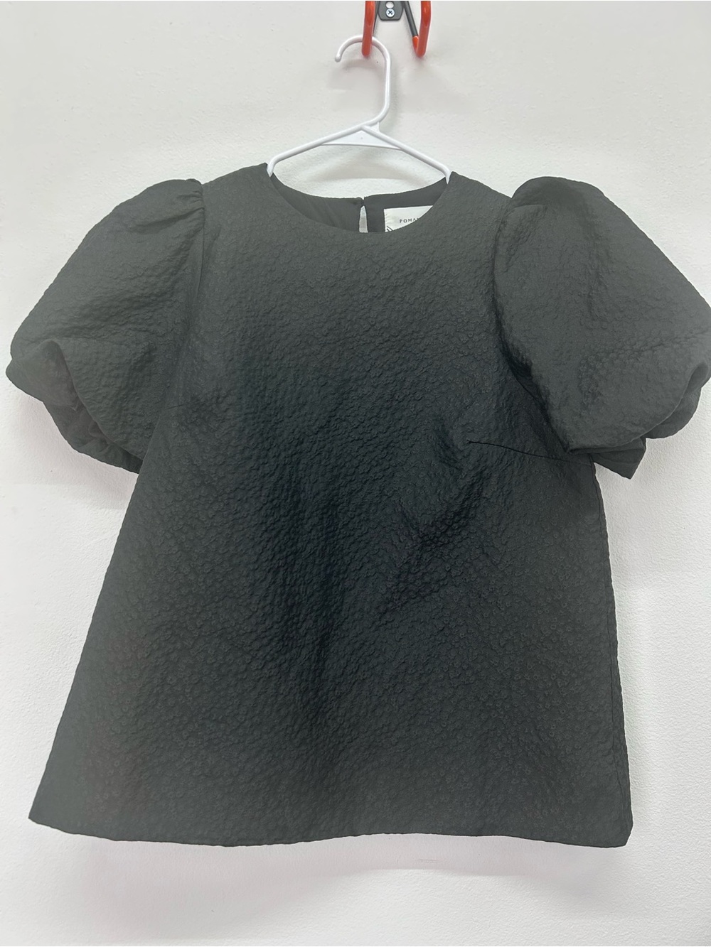 NWOT Pomander Place Women’s Black Jacquard Lyla Blouse Puff Sleeve Size M